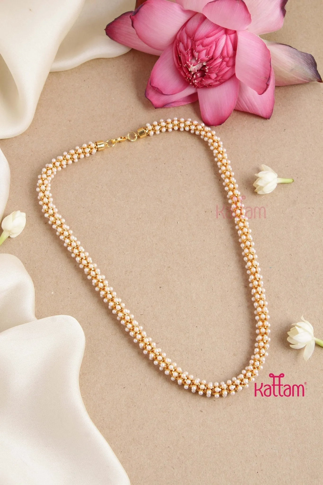 Fancy Goldtone Cluster Pearl Chain