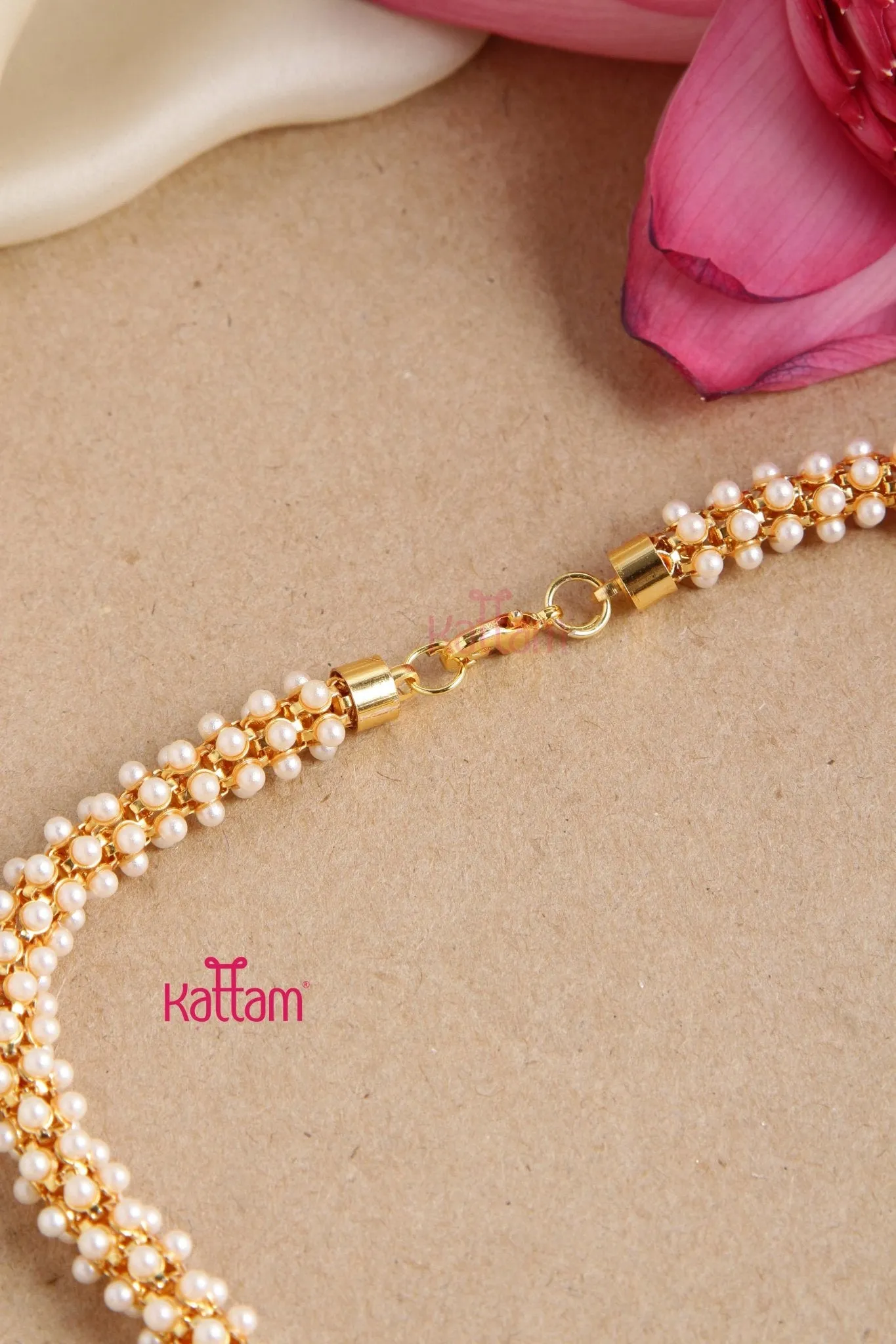 Fancy Goldtone Cluster Pearl Chain